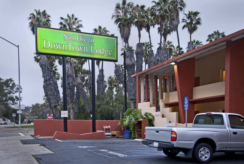 Downtown San Diego Lodge Exterior photo